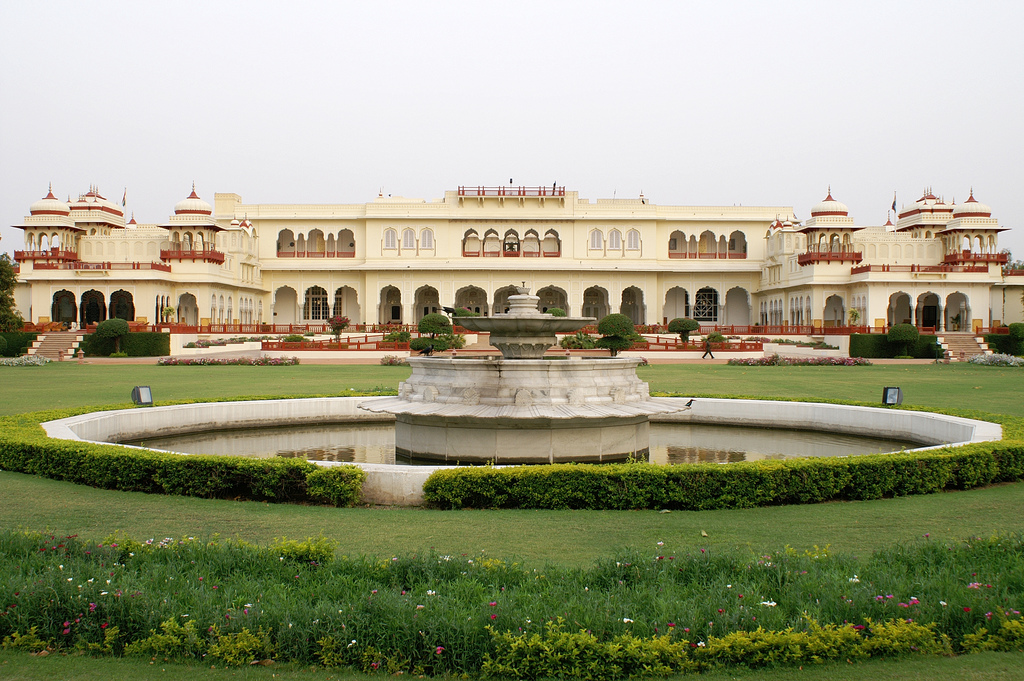 spend a day in Agra