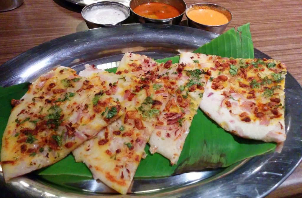 Onion Garlic Uttapam