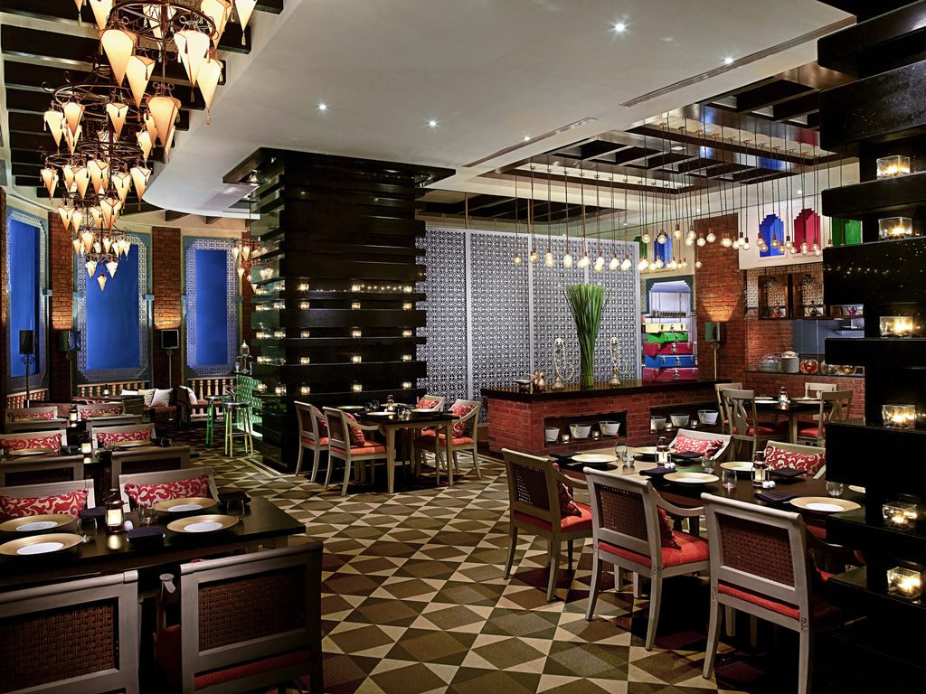 Top 7 Must Try Restaurants in Mumbai - Places to eat in Mumbai