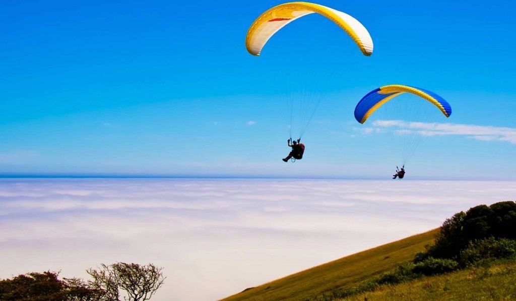 paragliding in Bedni Bugyal 