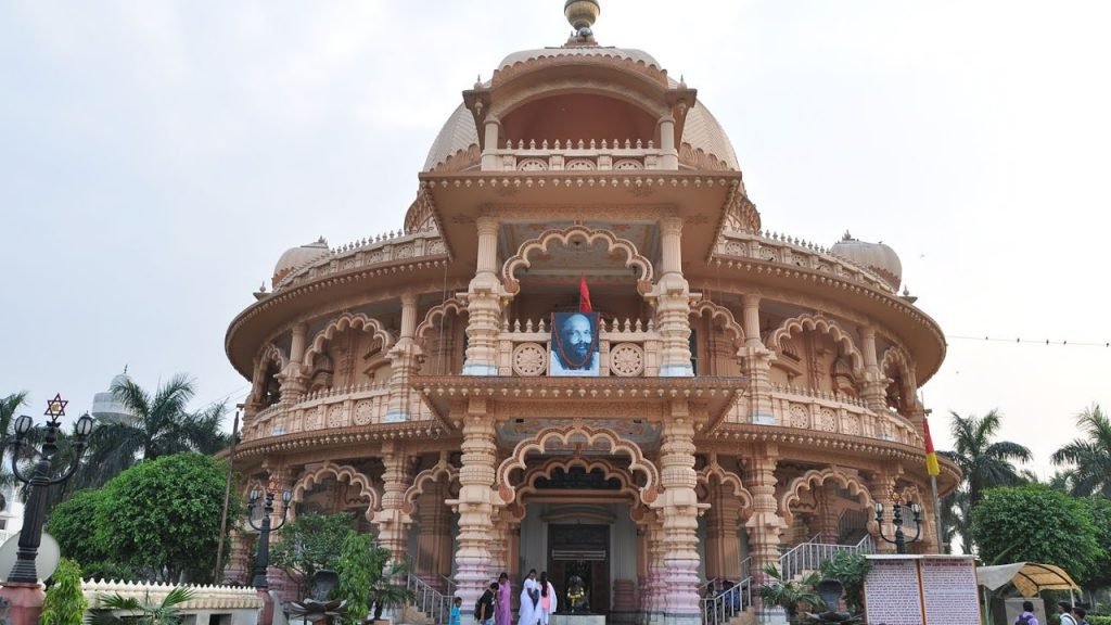 Chattarpur Temple