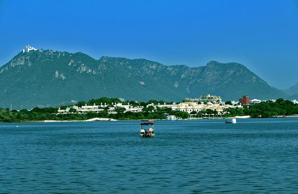 Lake Fateh Sagar