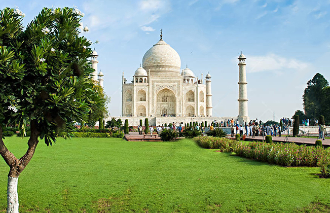 Taj Mahal - Story, Attractions, FAQs, & Facts